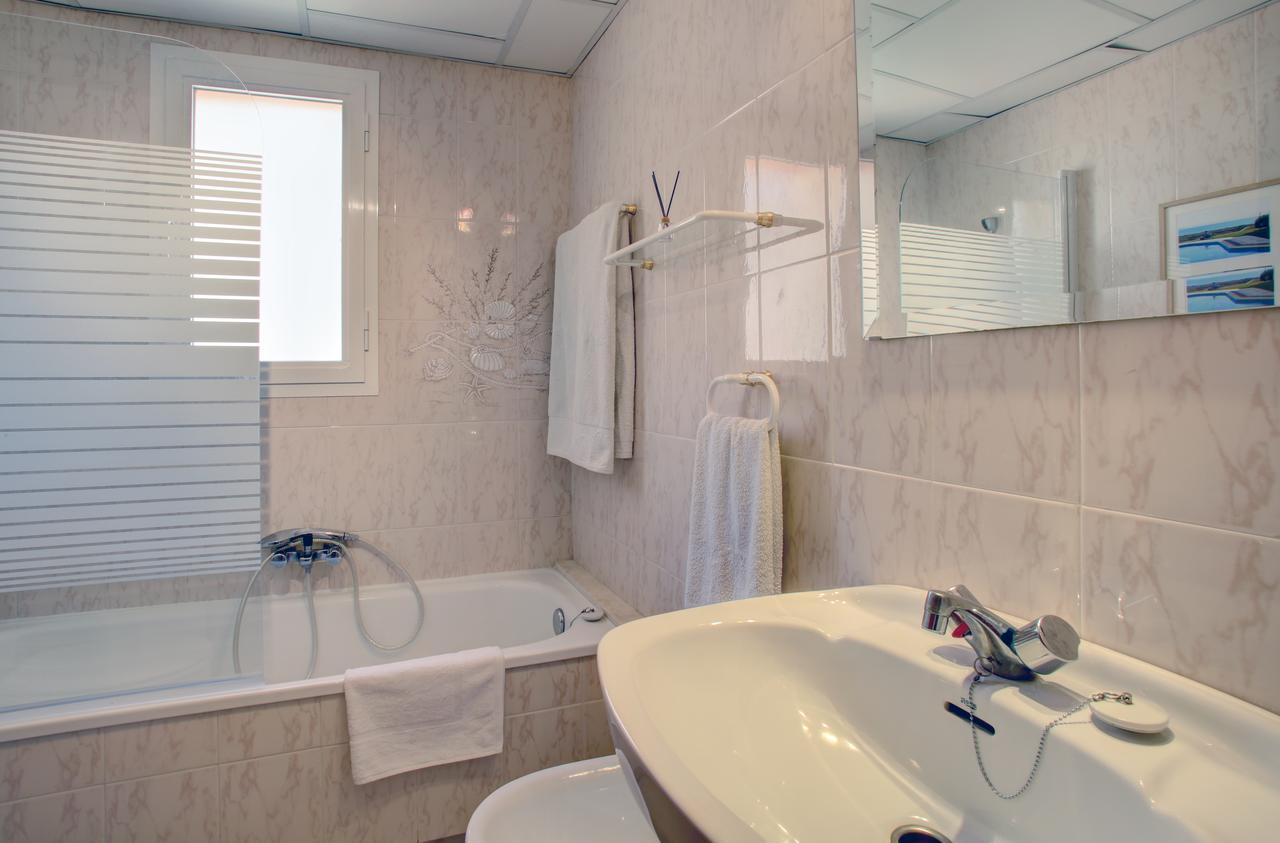 Marina Bay Playa Del Cristo Apartment Estepona Exterior photo
